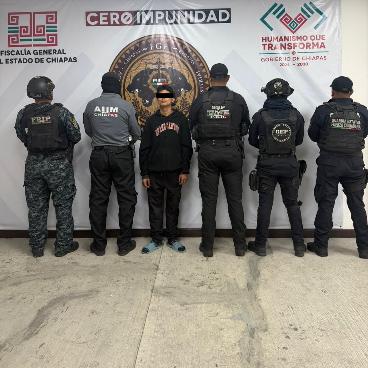 Desarticulan a banda dedicada al robo vehicular en Tuxtla: FGE