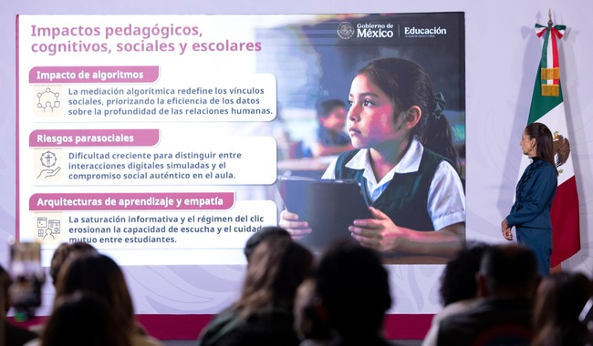 Claudia Sheinbaum llama a mantener el debate sobre el impacto de redes sociales en niñas, niños y adolescentes