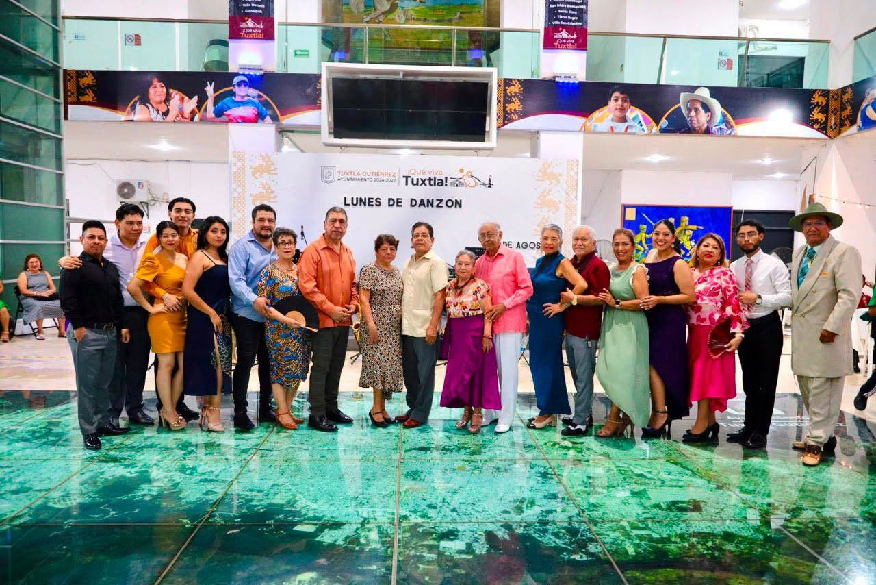 Ángel Torres impulsa la cultura y las tradiciones con el Lunes de Danzón en Tuxtla